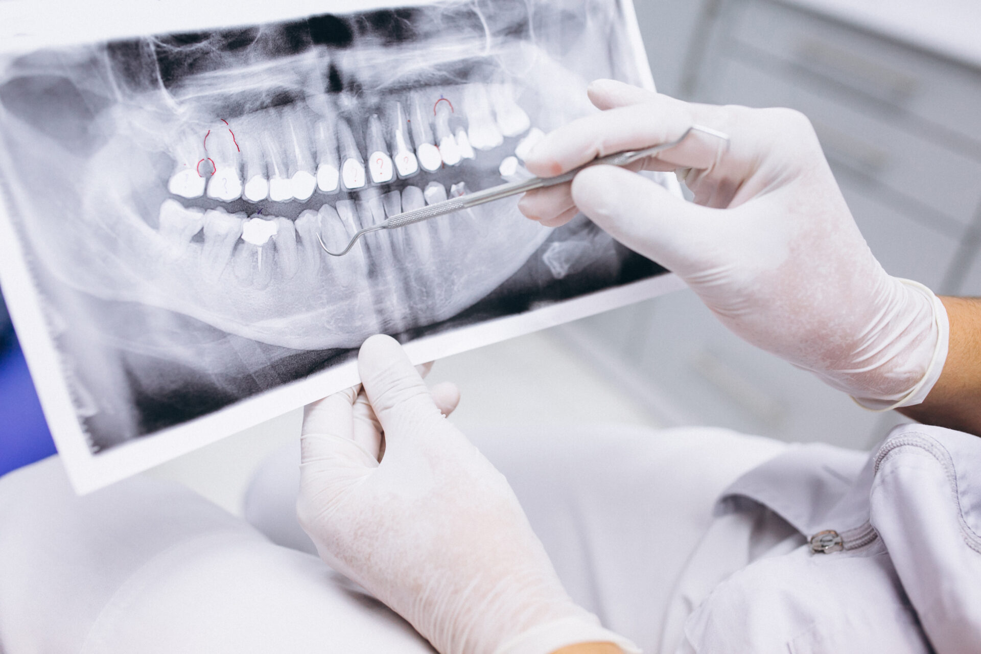 Arbeiten im Team der Potsdam Oralchirurgie